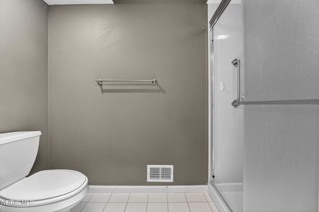 7402 Caracole Court, Sylvania, OH 43560