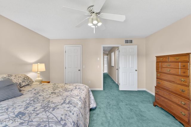7402 Caracole Court, Sylvania, OH 43560
