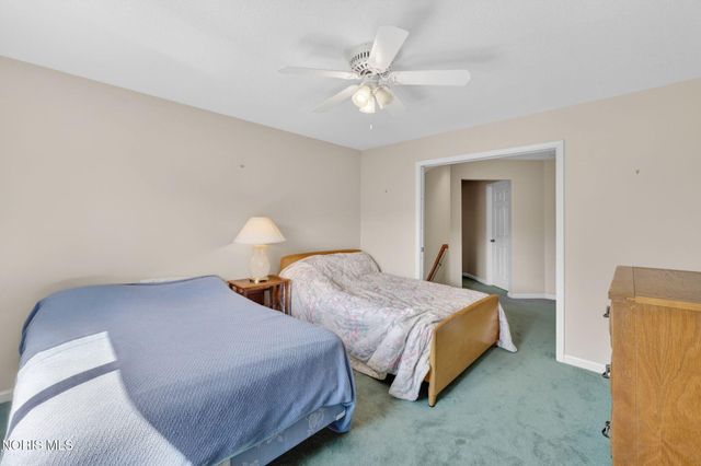 7402 Caracole Court, Sylvania, OH 43560