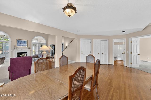 7402 Caracole Court, Sylvania, OH 43560