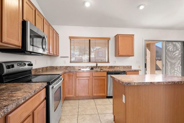 3297 E Warbler Road, Gilbert, AZ 85297