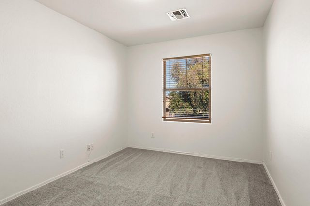 3297 E Warbler Road, Gilbert, AZ 85297