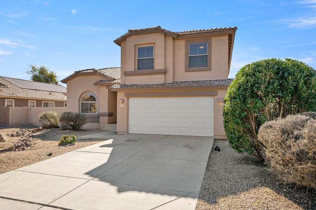 3297 E Warbler Road, Gilbert, AZ 85297