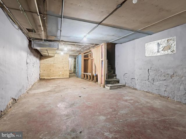 1302 N LONGWOOD ST, Baltimore, MD 21216