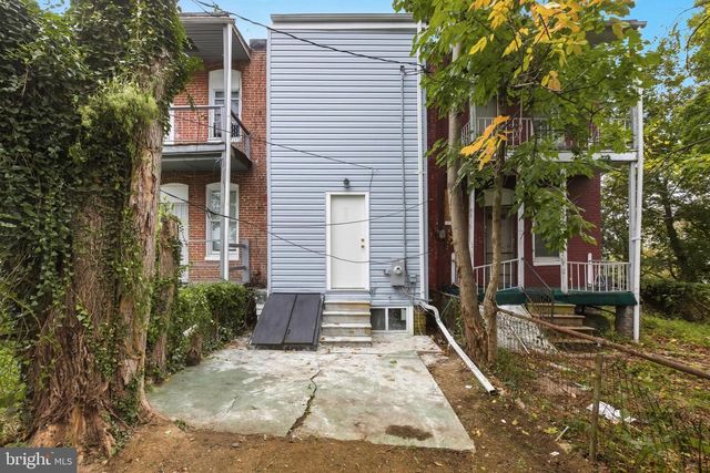 1302 N LONGWOOD ST, Baltimore, MD 21216