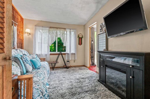 89 Saint James Avenue, Milton, NH 03851