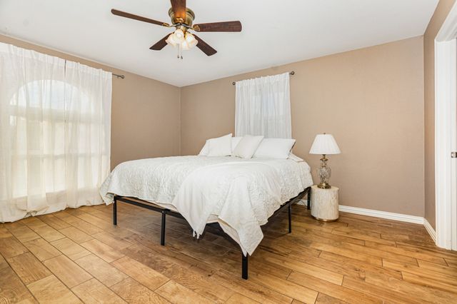 2704 Shady Grove Drive, Bedford, TX 76021