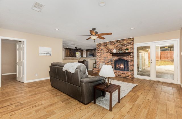 2704 Shady Grove Drive, Bedford, TX 76021