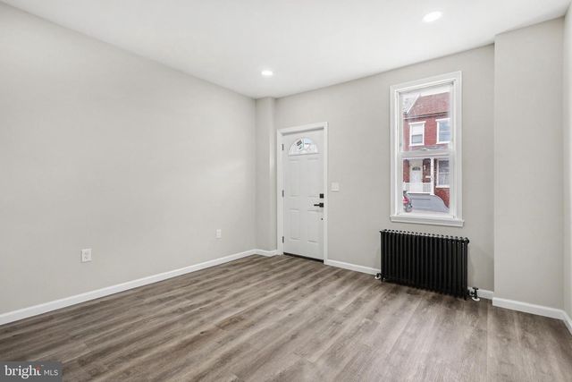 495 MANOR ST, Columbia, PA 17512