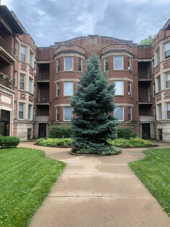 437 E Oakwood Boulevard 41, Chicago, IL 60653
