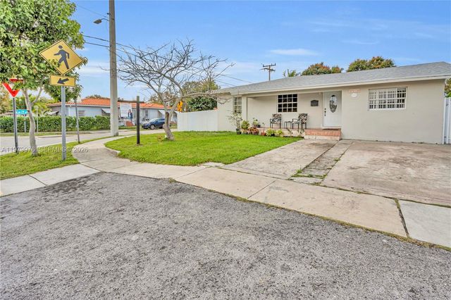 2900 SW 19th St, Miami, FL 33145