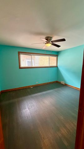 9527 Lowell Avenue, Skokie, IL 60076