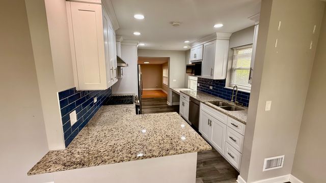 9527 Lowell Avenue, Skokie, IL 60076