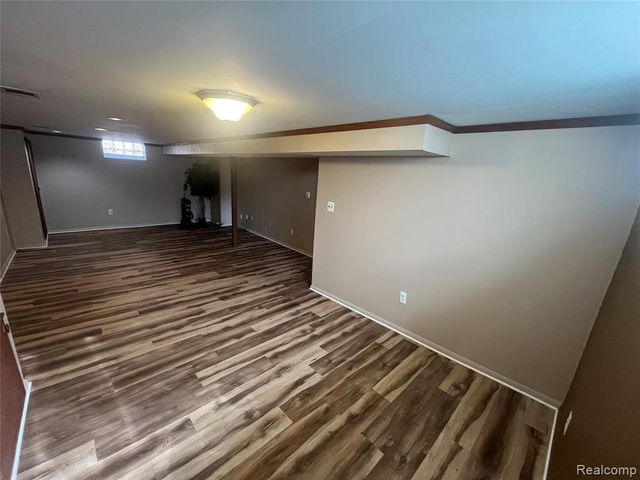 3102 N Altadena Avenue, Royal Oak, MI 48073