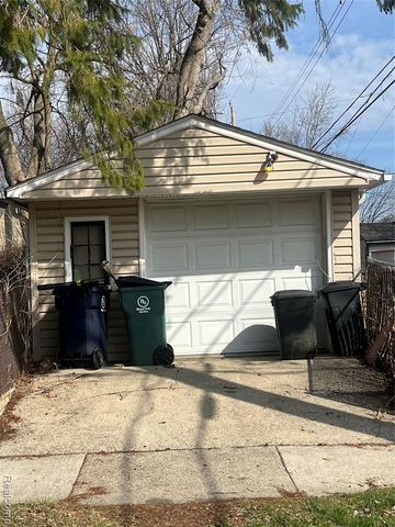 3102 N Altadena Avenue, Royal Oak, MI 48073