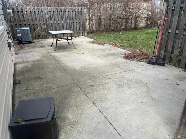 3102 N Altadena Avenue, Royal Oak, MI 48073