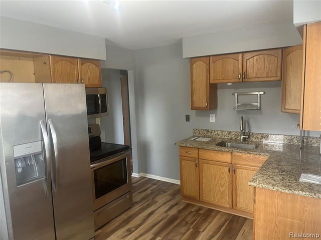 3102 N Altadena Avenue, Royal Oak, MI 48073