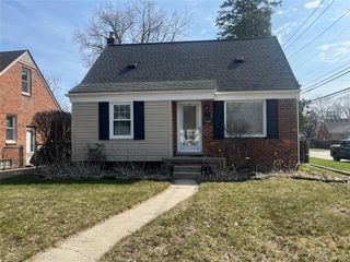 3102 N Altadena Avenue, Royal Oak, MI 48073