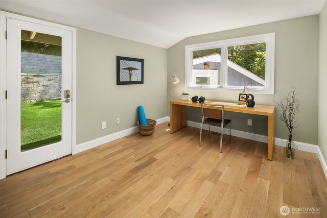 5610 W Mercer Way, Mercer Island, WA 98040