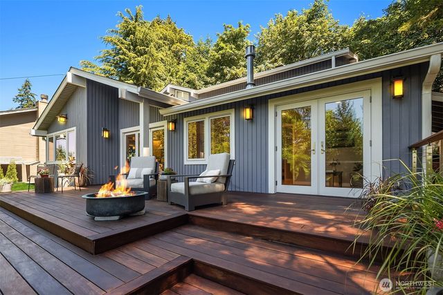 5610 W Mercer Way, Mercer Island, WA 98040
