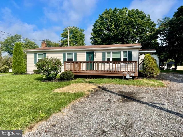 85 CEMETERY AVE, Stewartstown, PA 17363