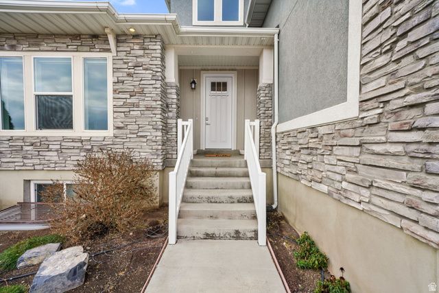 641 N PINNACLE LN, Saratoga Springs, UT 84045