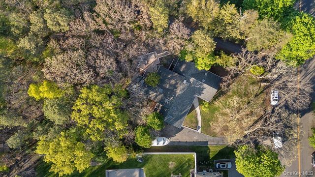 151 Seaman Neck Road, Dix Hills, NY 11746