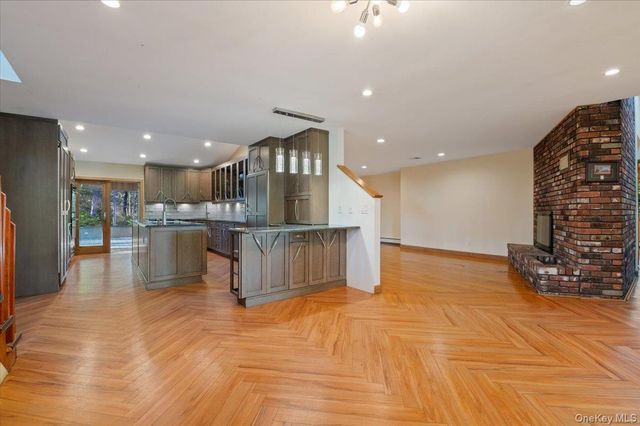 151 Seaman Neck Road, Dix Hills, NY 11746
