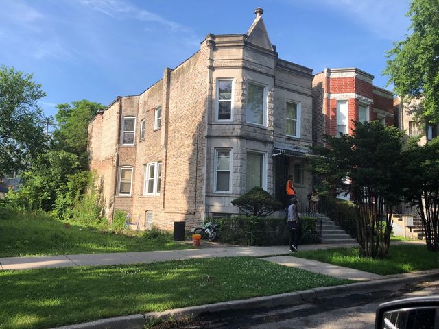 3929 W Flournoy Street, Chicago, IL 60624