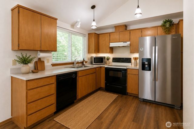 9922 F Street E, Tacoma, WA 98445