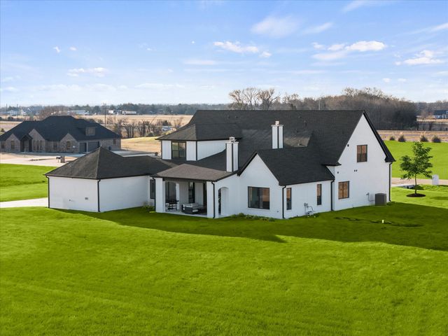 1240 Deerfield Drive, Wills Point, TX 75169