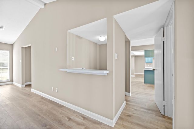 11350 Raven View Dr, Houston, TX 77067