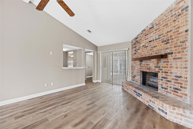 11350 Raven View Dr, Houston, TX 77067