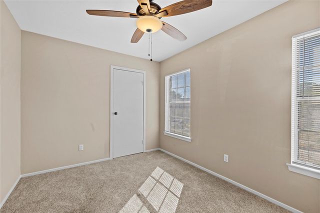 11350 Raven View Dr, Houston, TX 77067