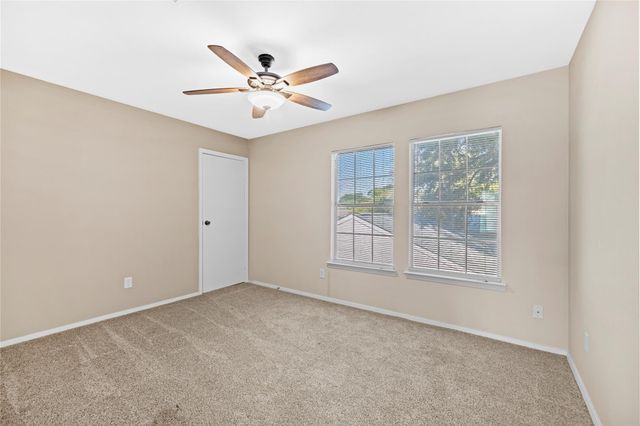 11350 Raven View Dr, Houston, TX 77067