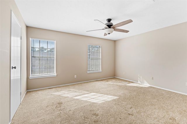 11350 Raven View Dr, Houston, TX 77067