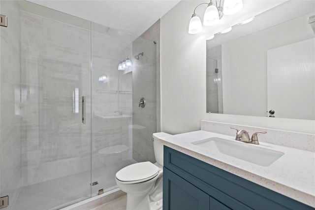 11350 Raven View Dr, Houston, TX 77067