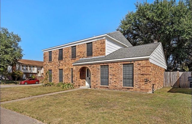 11350 Raven View Dr, Houston, TX 77067