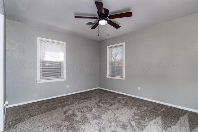 2233 N DWIGHT Street, Pampa, TX 79065