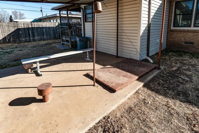 2233 N DWIGHT Street, Pampa, TX 79065