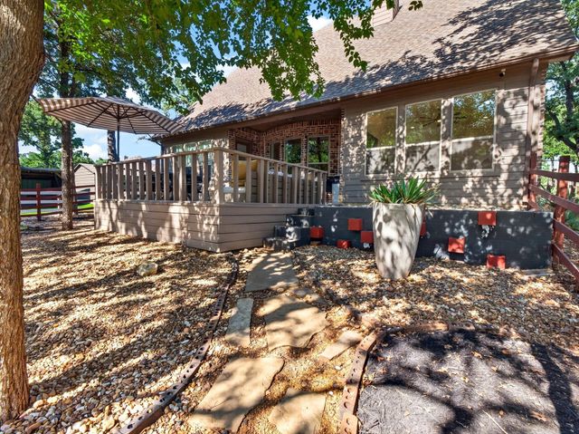 6741 Blackjack Oaks Road, Aubrey, TX 76227
