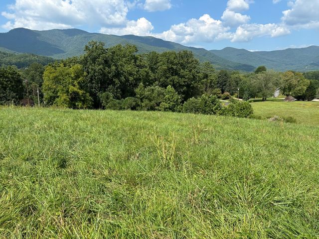 9.12-AC Old Hwy 64e, Hayesville, NC 28904
