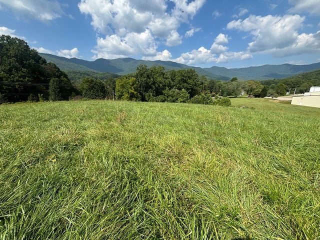 9.12-AC Old Hwy 64e, Hayesville, NC 28904