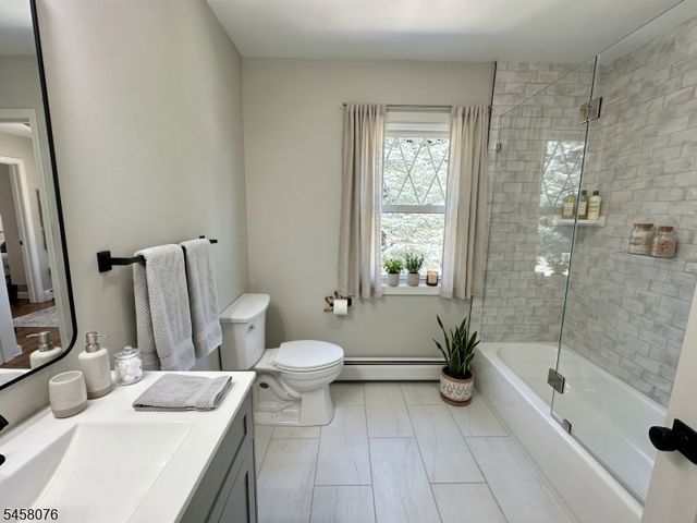 90 James St, Dover Town, NJ 07801