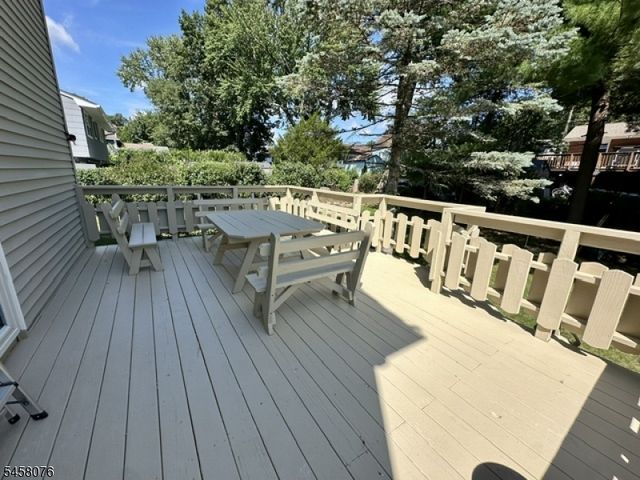 90 James St, Dover Town, NJ 07801