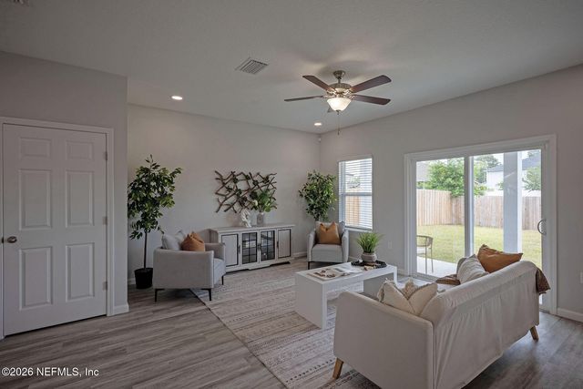 13723 CORAL Drive, Jacksonville, FL 32224