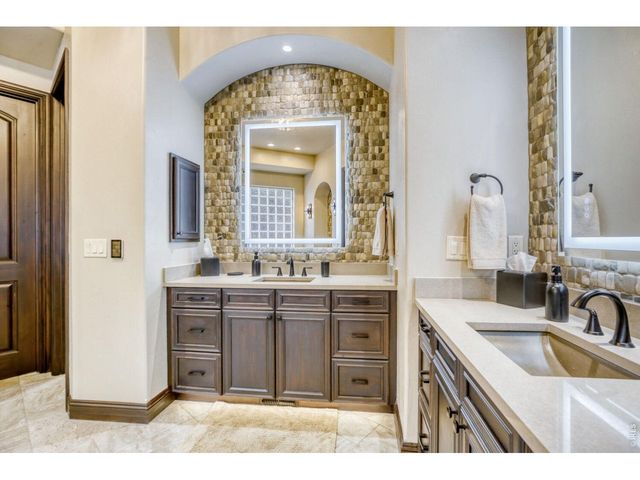 5759 Pelican Shores Dr, Longmont, CO 80504