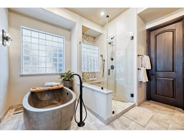 5759 Pelican Shores Dr, Longmont, CO 80504