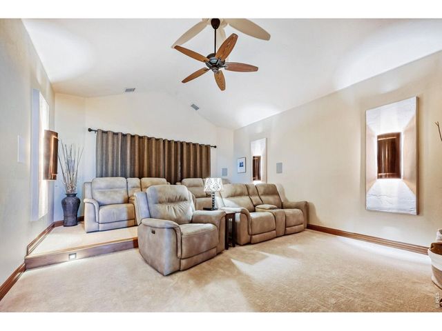 5759 Pelican Shores Dr, Longmont, CO 80504