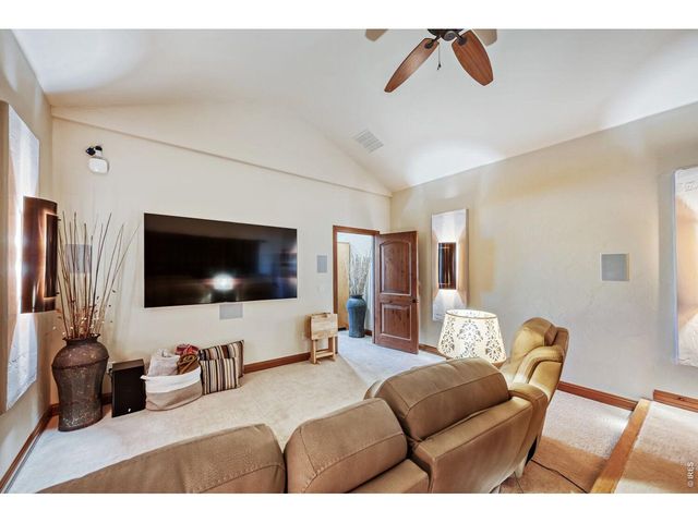 5759 Pelican Shores Dr, Longmont, CO 80504